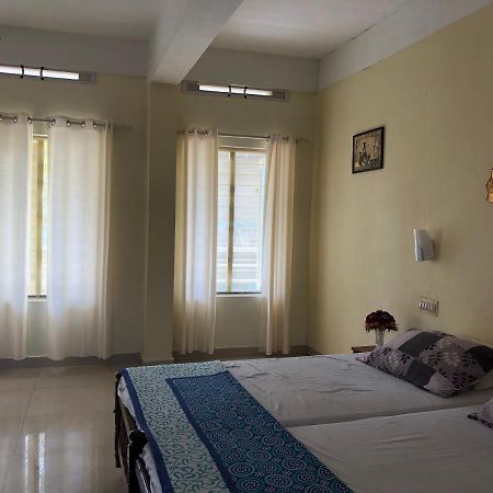 טריואנדרום Sandy Beach Hotel מראה חיצוני תמונה
