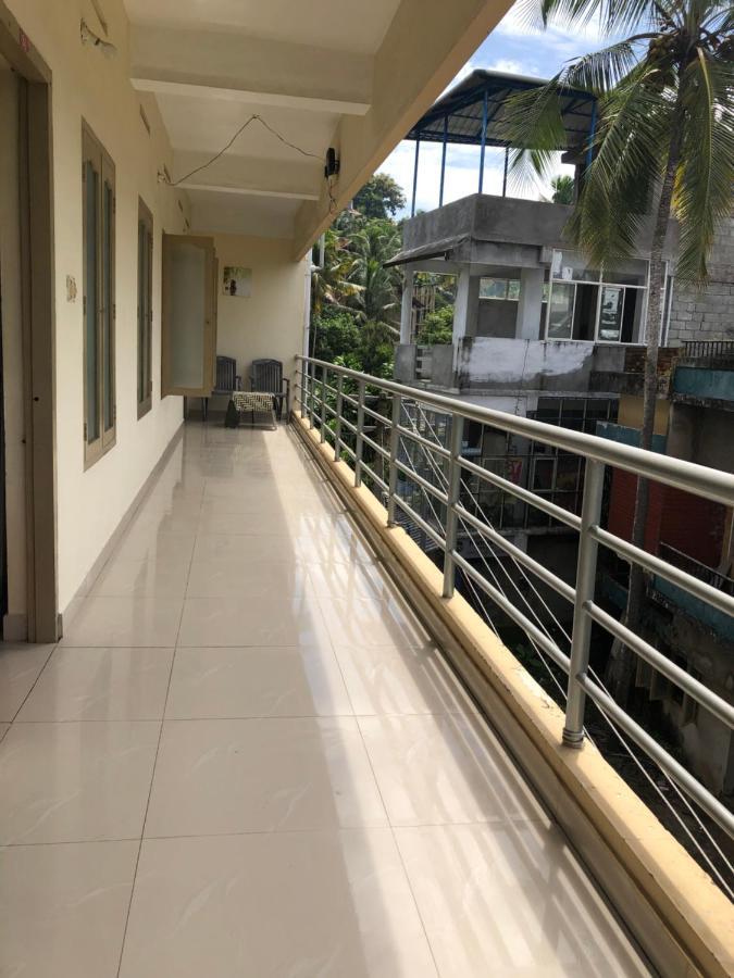 טריואנדרום Sandy Beach Hotel מראה חיצוני תמונה