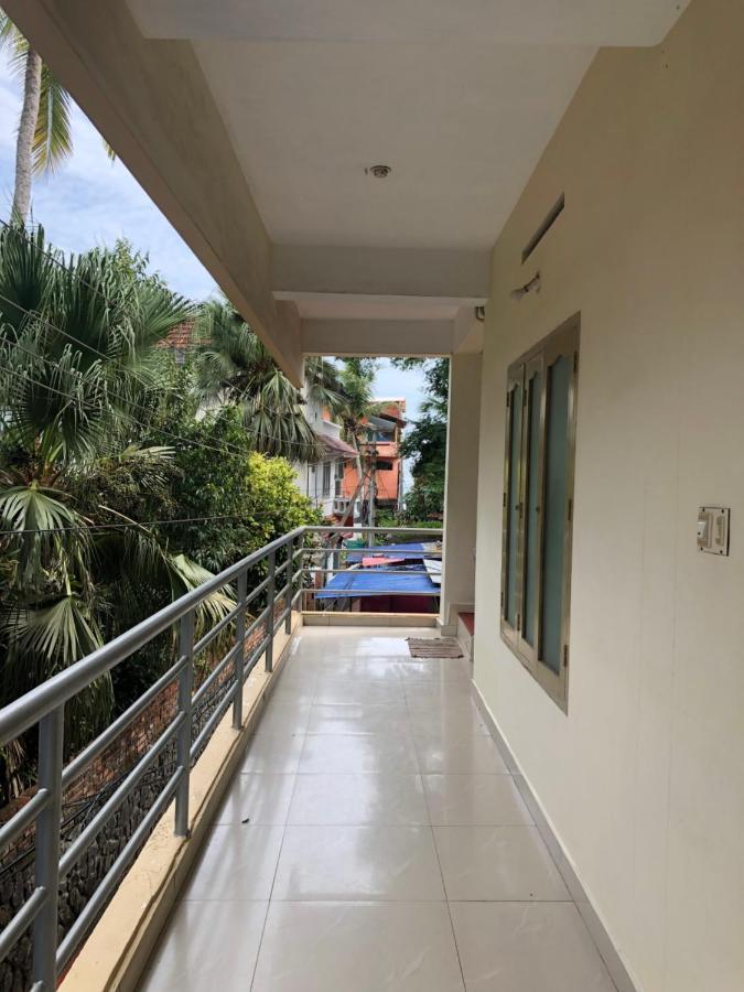 טריואנדרום Sandy Beach Hotel מראה חיצוני תמונה